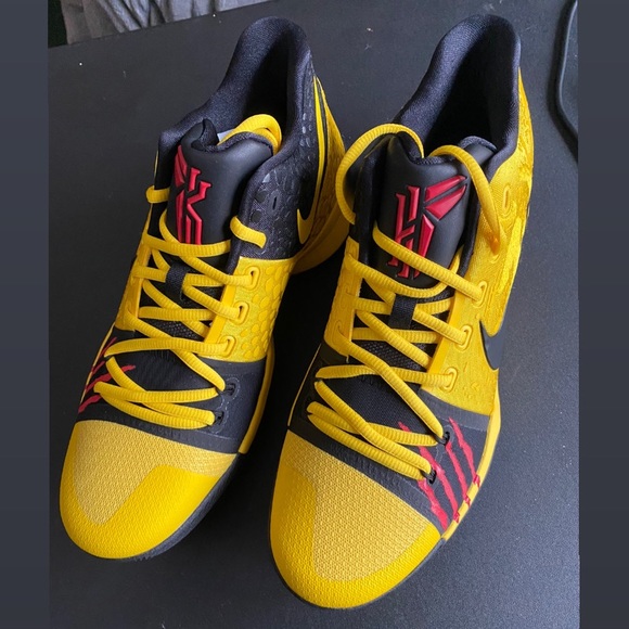 Kyrie 3 Mens Bruce Lee - Picture 4 of 7